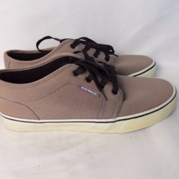 airwalk athletic sneakers